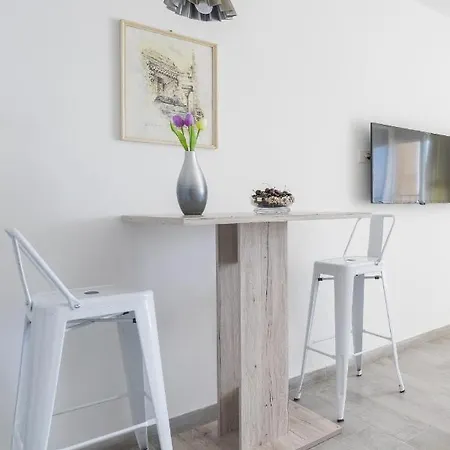 With Wifi - 12843 公寓